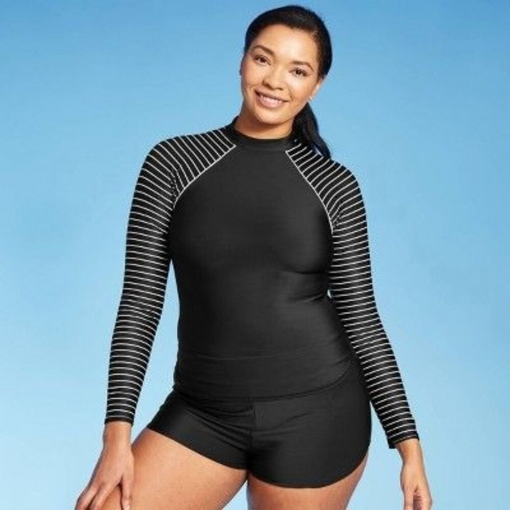 Women's Mock Neck Long Sleeve Rashguard Small